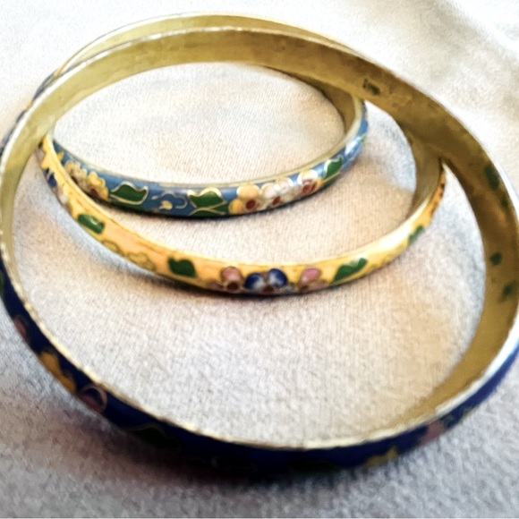 Set of 3 enameled floral bracelets - Picture 4 of 8